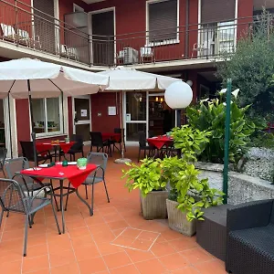 2* Hotel Garni Capinera
